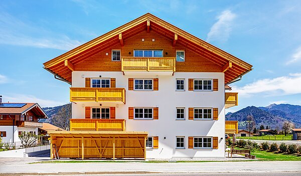 Appartamento al piano terra a 2 camere | Bad Wiessee | 700942 | Südansicht des Mehrfamilienhauses