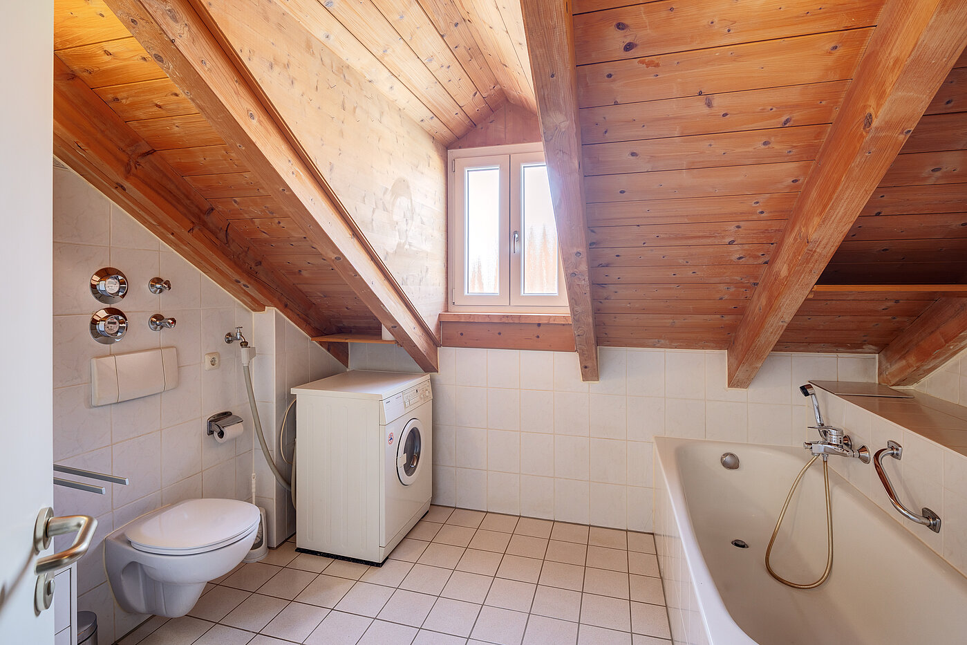 Appartamento mansardato a 2 camere | 70314 | Bad