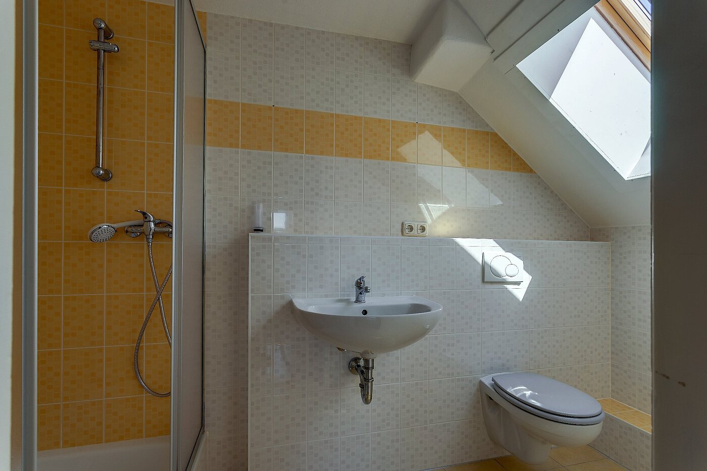 Bauernhaus a 9 camere | Hohenschäftlarn | 1805ML4 | Duschbad DG