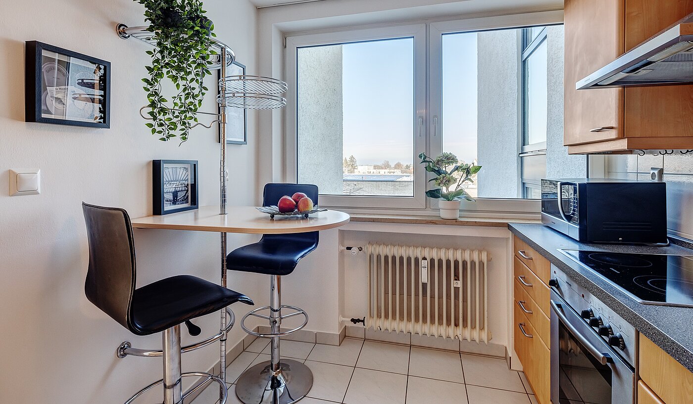 Appartamento a 3.5 camere | Haar | 2201ML5 | ...daneben liegender Küche