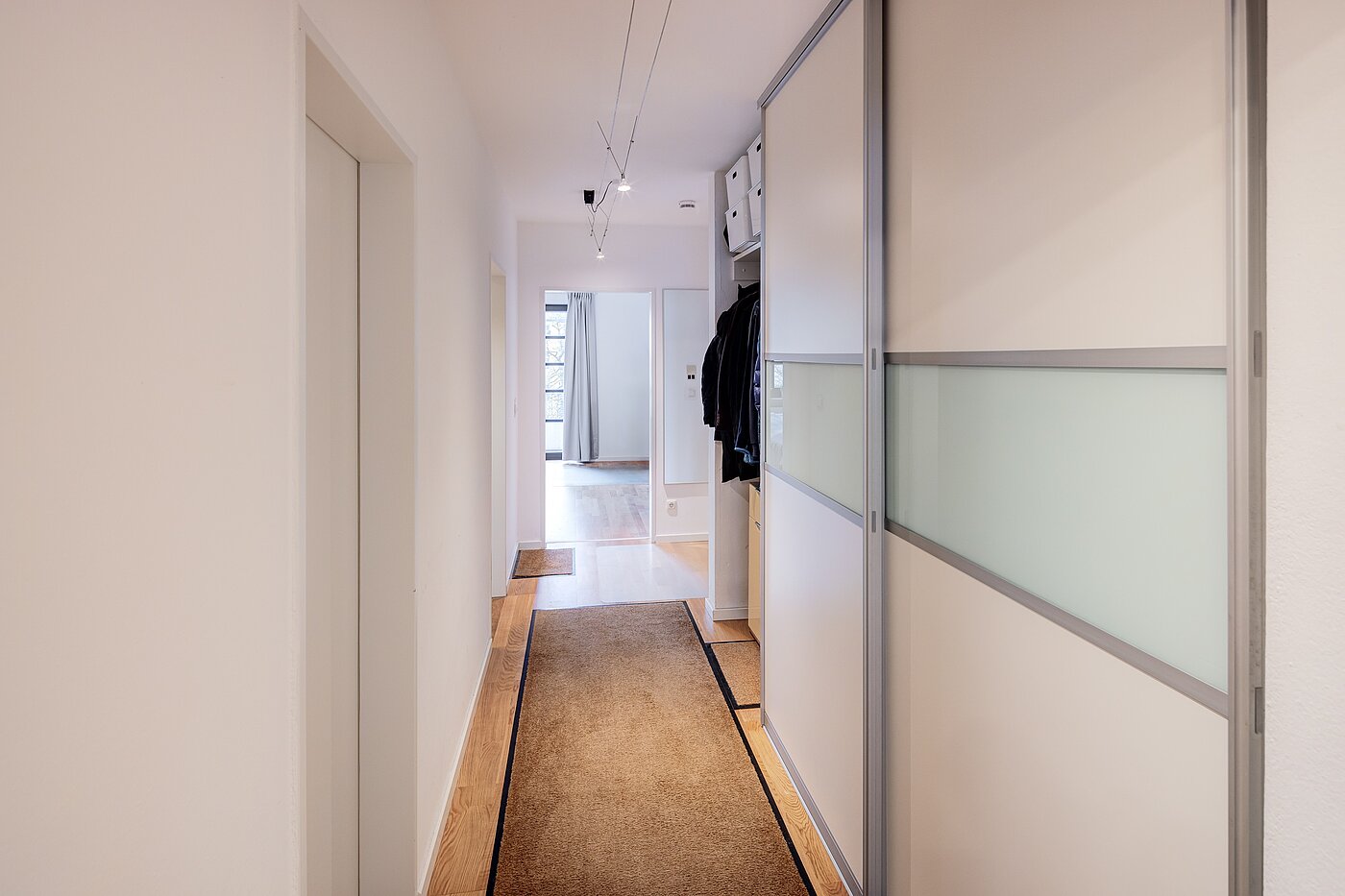 Appartamento a 2 camere | 70206 | ...Stellfläche
