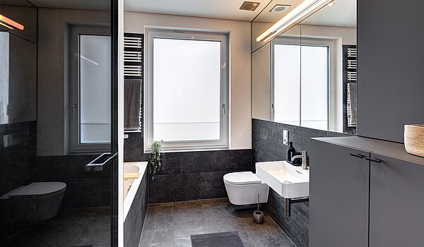 Appartamento a 2 camere | 70134 | Bad mit Dusche...