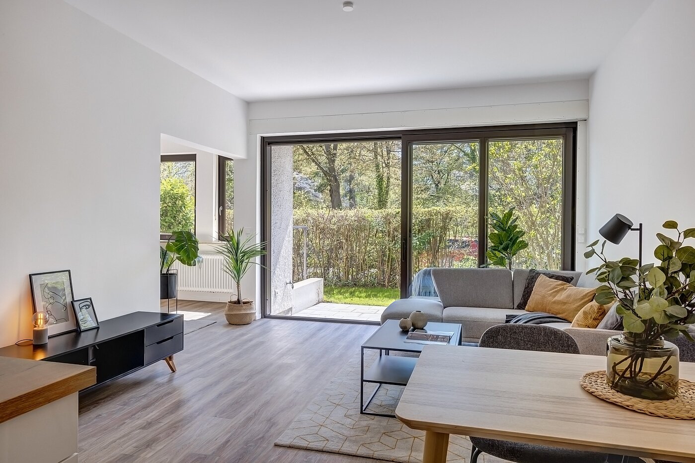 Appartamento a 2.5 camere | München-Obermenzing | 700191 | Wohnzimmer mit Zugang zur Terrasse...