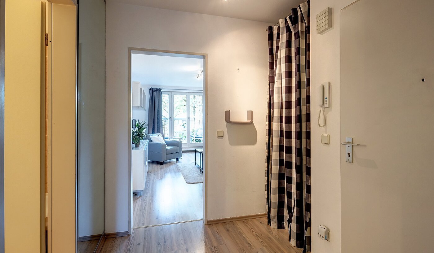 Appartamento a 2 camere | München-Nymphenburg | 2107ML3 | Flur mit Abstellraum