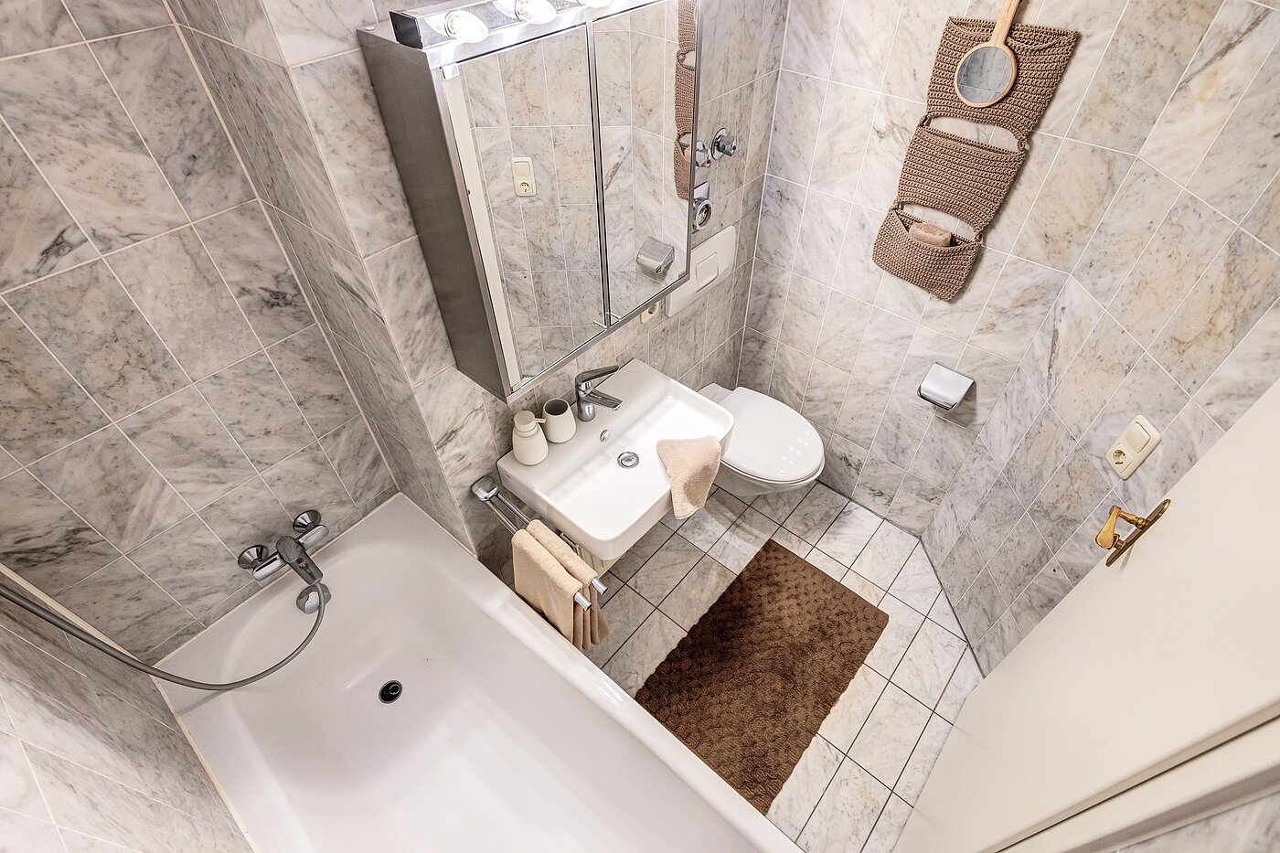 Appartamento a 1 camera | München-Schwabing | 70249 | ...mit Badewanne