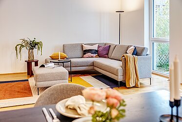 Thalkirchen: Vita urbana immersa nel verde – Appartamento con 2 camere e terrazza - disponibile