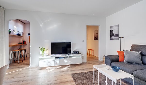 Appartamento al piano terra a 2 camere | München-Moosach | 70462 | Wohnzimmer