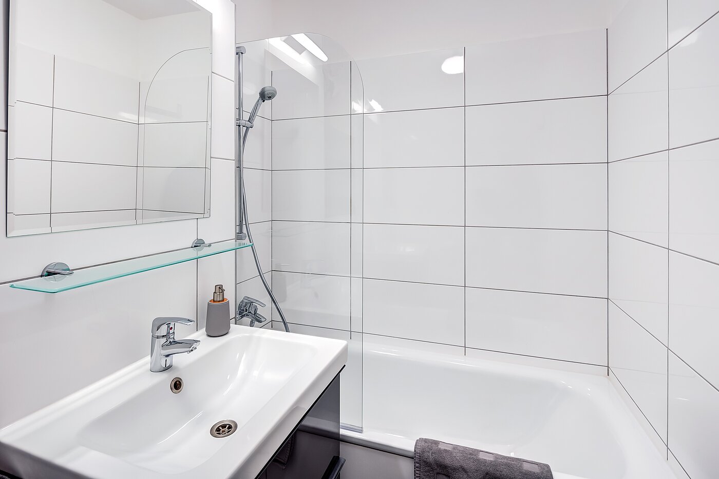 Appartamento a 1 camera | München-Ludwigsvorstadt | 70176 | ...mit Badewanne...