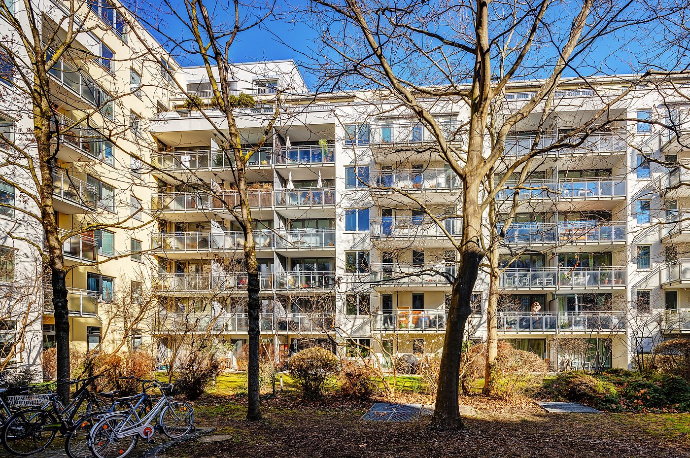 Appartamento a 2 camere | München-Maxvorstadt | 70001 | Innenhofansicht