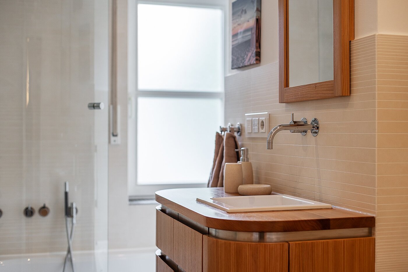 Appartamento a 3 camere | München-Harlaching | 2108ML3 | ...Badewanne und Fenster