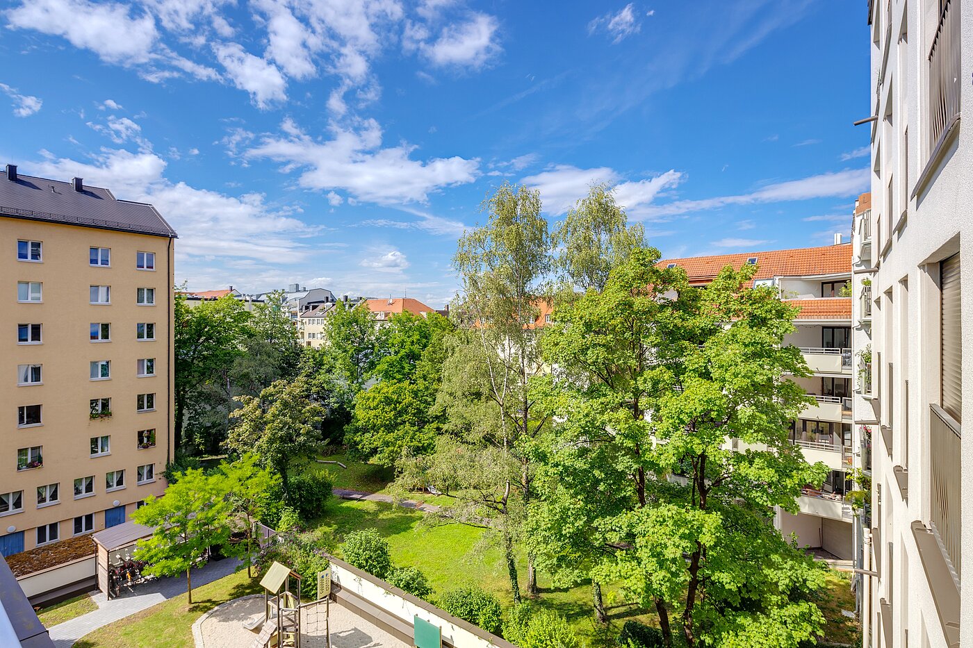Appartamento a 3 camere | 70046 | ...und begrünten Innenhof