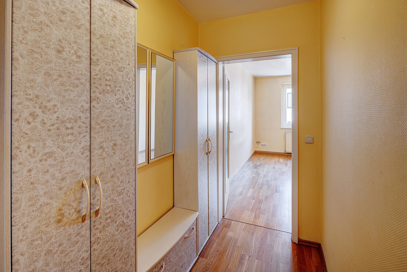 Appartamento a 2 camere | 70075 | Stellfläche