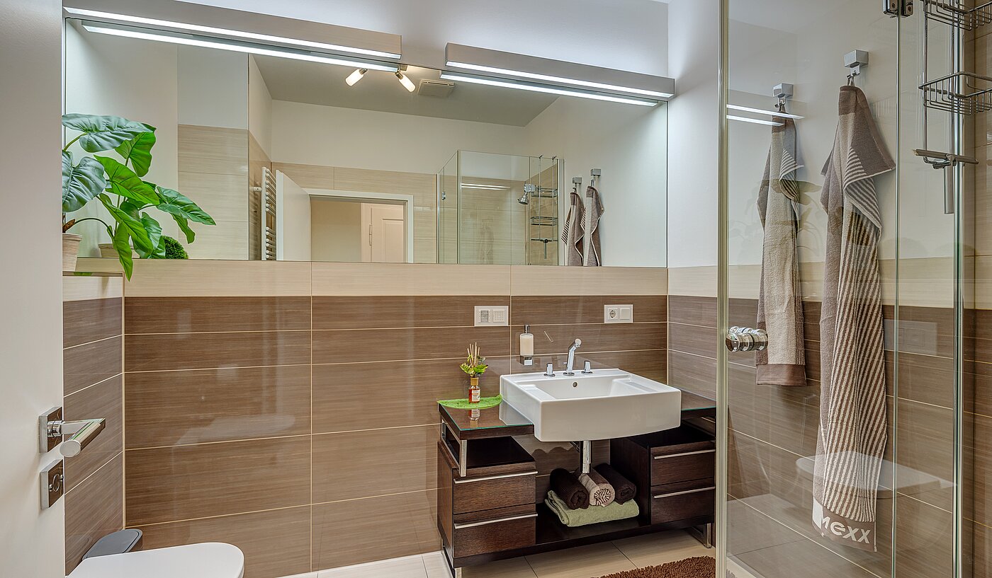 Appartamento a 1 camera | München-Neuhausen | 70235 | Bad mit Dusche...