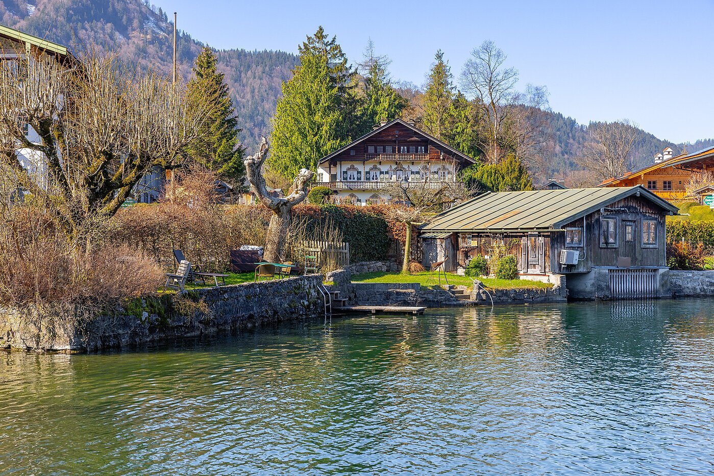 Mehrfamilienhaus a 11 camere | Rottach-Egern | 70215 | auf das Seegrundstück....