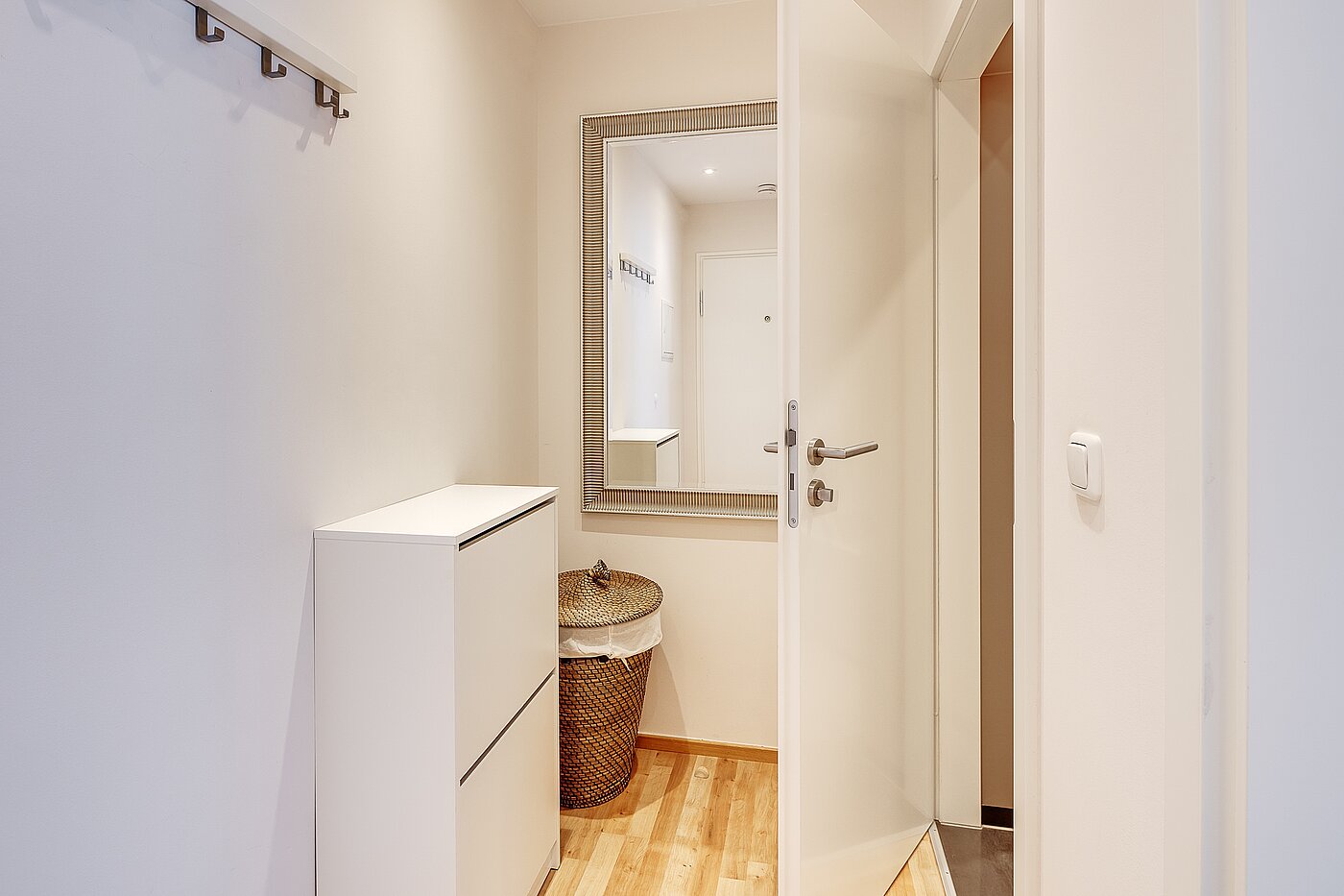 Appartamento a 1.5 camere | München-Schwanthalerhöhe | 2211ML8 | Geräumiger Flur