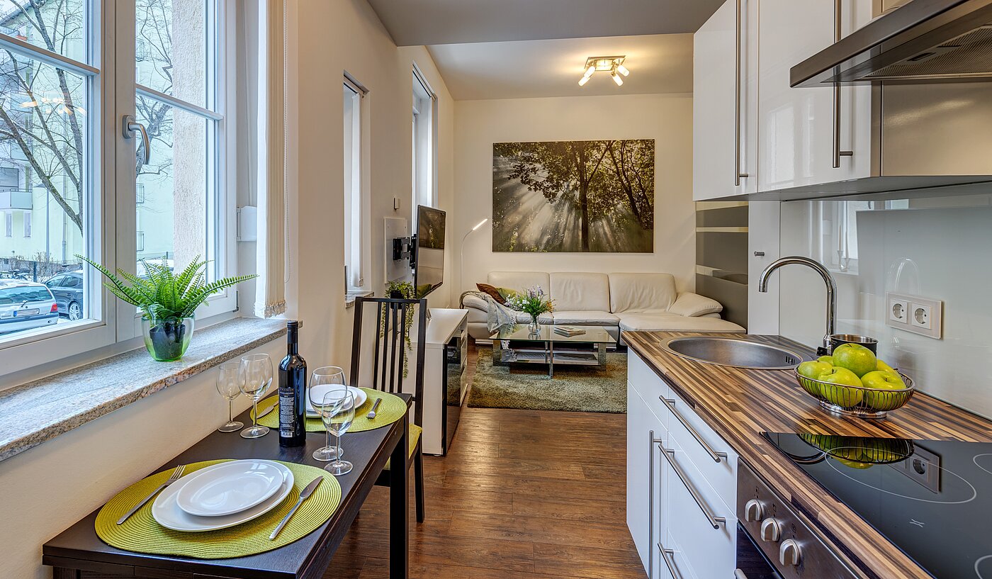 Appartamento a 1 camera | München-Neuhausen | 70235 | ...zum Wohnzimmer offen...