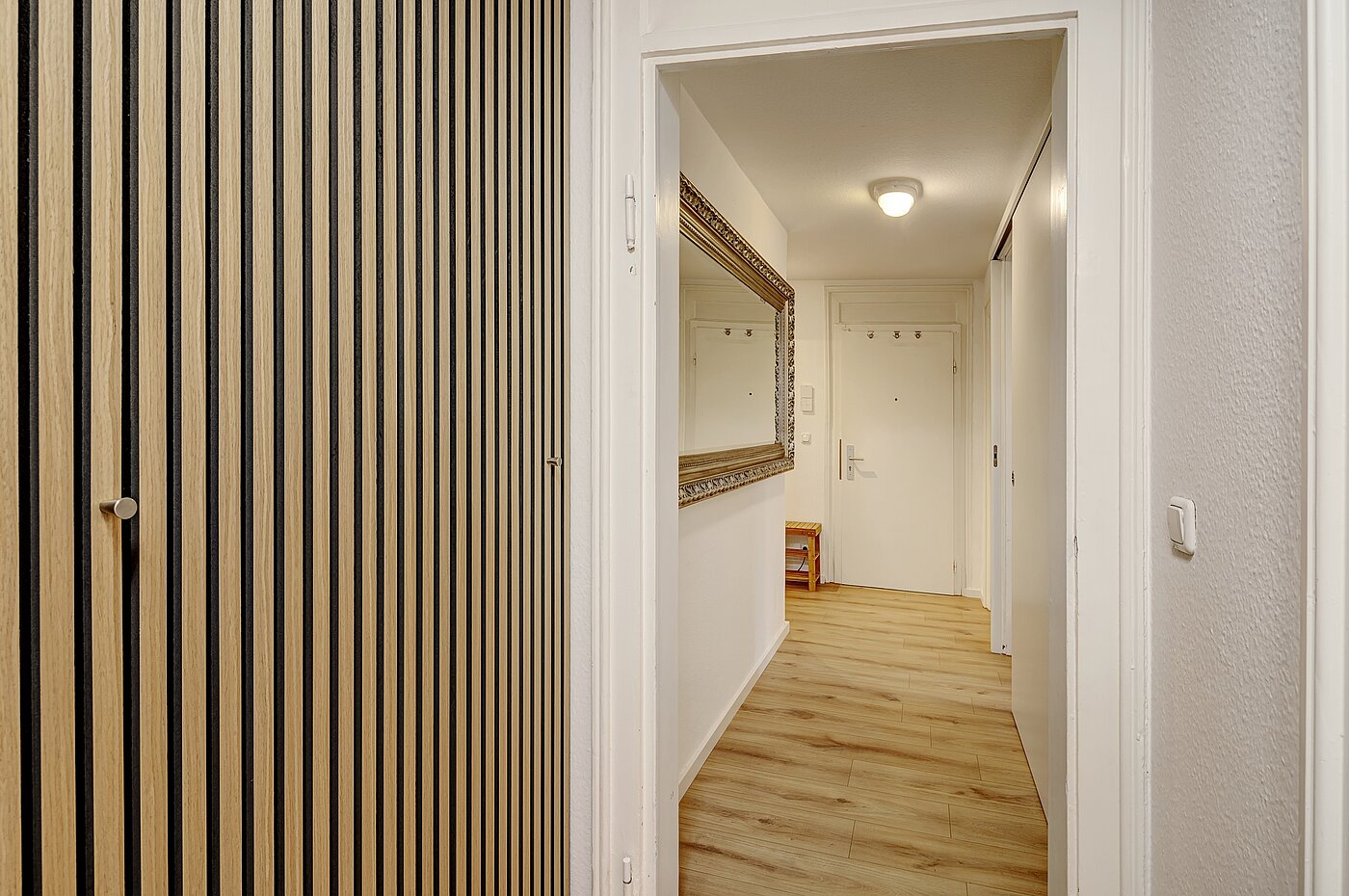 Appartamento mansardato a 4.5 camere | München-Ludwigsvorstadt | 70461 | Diele 1