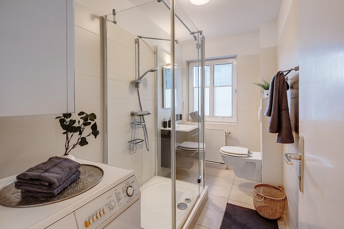 Appartamento a 1.5 camere | München-Schwabing | 2011ML3 | Bad mit Dusche und WM