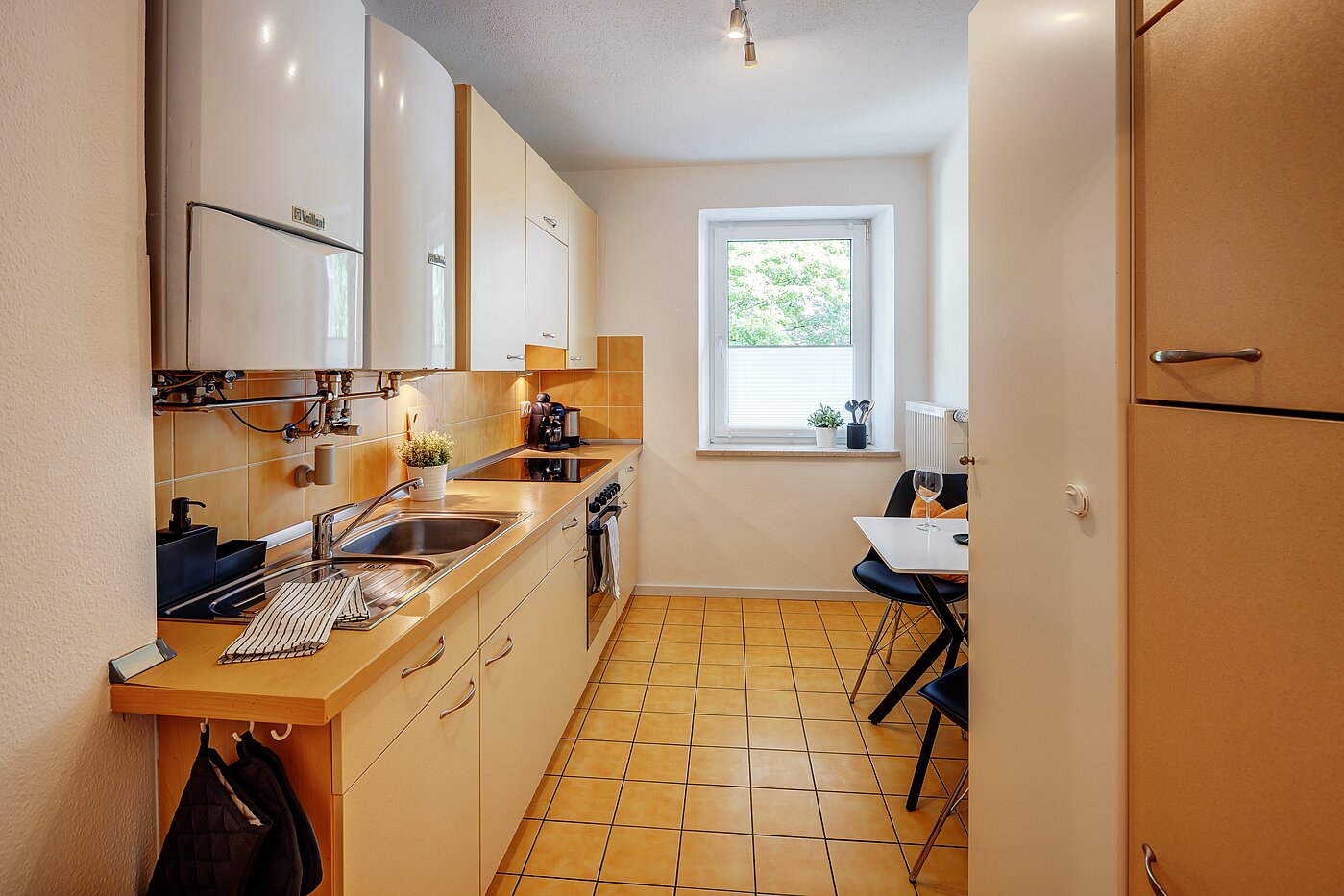 Appartamento a 2.5 camere | München-Isarvorstadt | 70121 | Küche mit Fenster...
