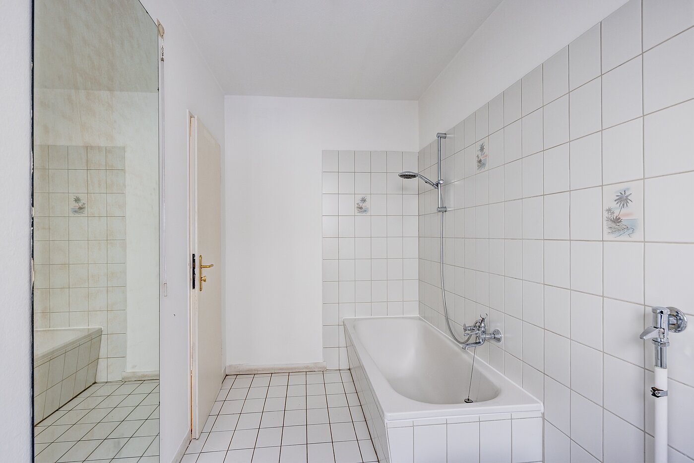 Piano rialzato a 2.5 camere | München-Schwabing | 70441 | Bad mit Badewanne