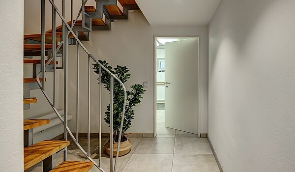 Appartamento a 4 camere | Ismaning | 700081 | Flur im Untergeschoss