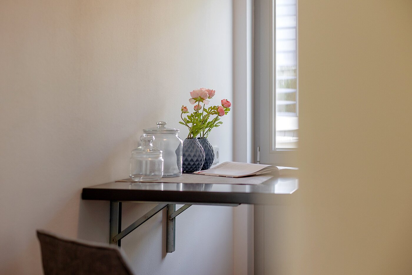 Appartamento a 2 camere | München-Thalkirchen | 2107ML2 | Tisch für d. Kaffee am Morgen