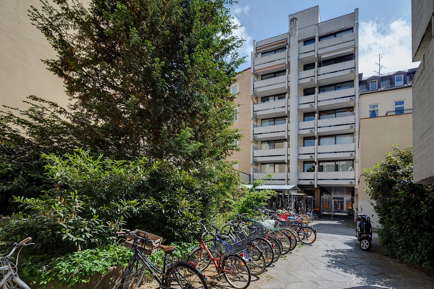 Appartamento a 1 camera | München-Maxvorstadt | 2110ML7 | Durchgang zum Rückgebäude