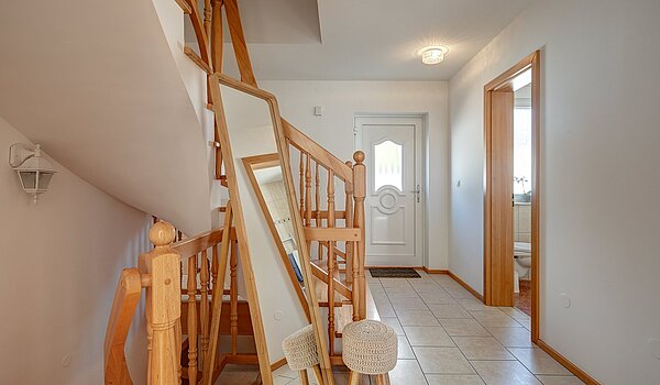 Appartamento a 5 camere | München-Aubing | 1804ML3 | Massive Holztreppe