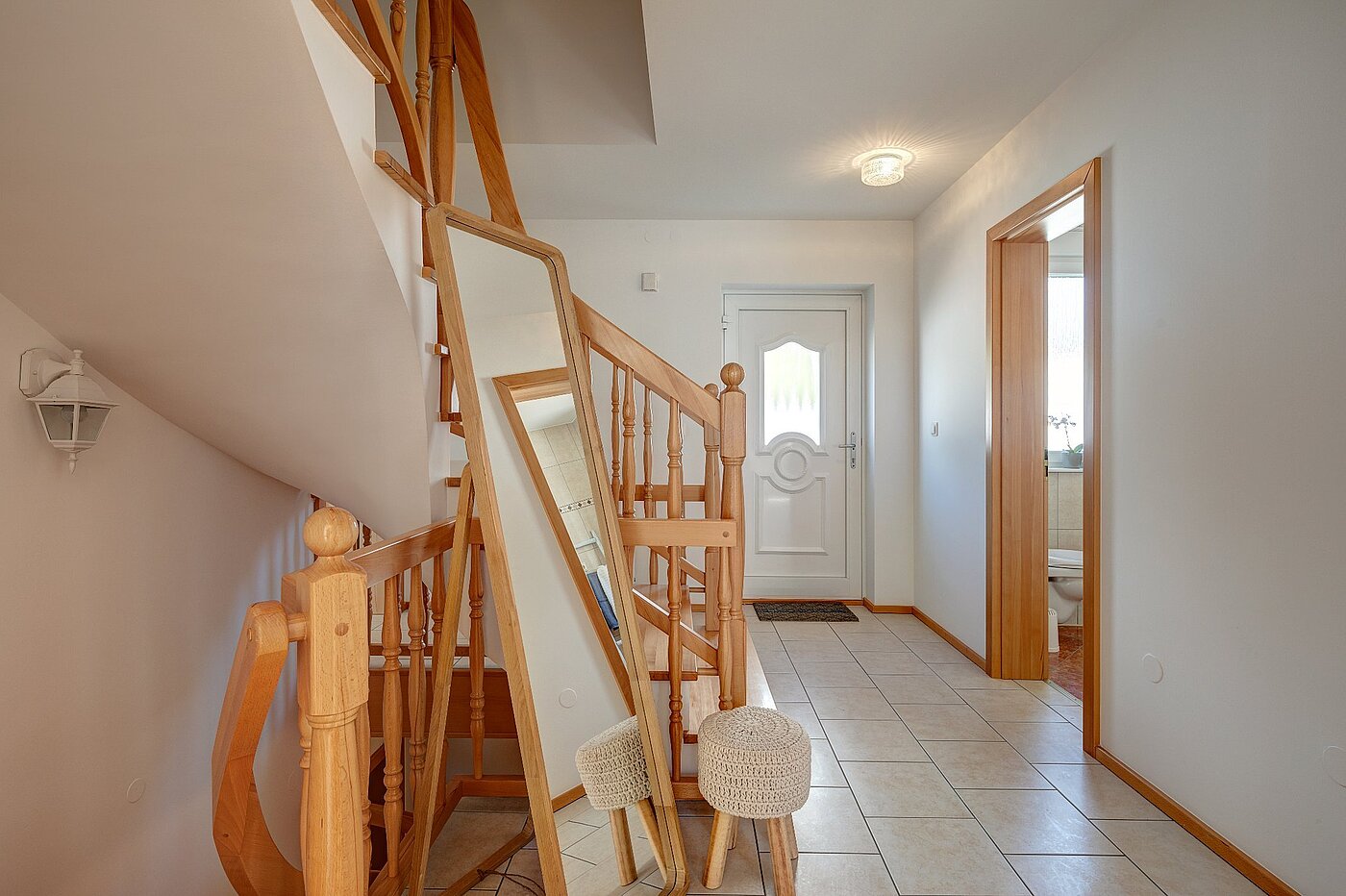 Appartamento a 5 camere | München-Aubing | 1804ML3 | Massive Holztreppe