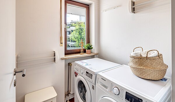 Appartamento a 3 camere | München-Schwabing | 2202ML12 | Hauswirtschaftsraum mit elektr. Geräten