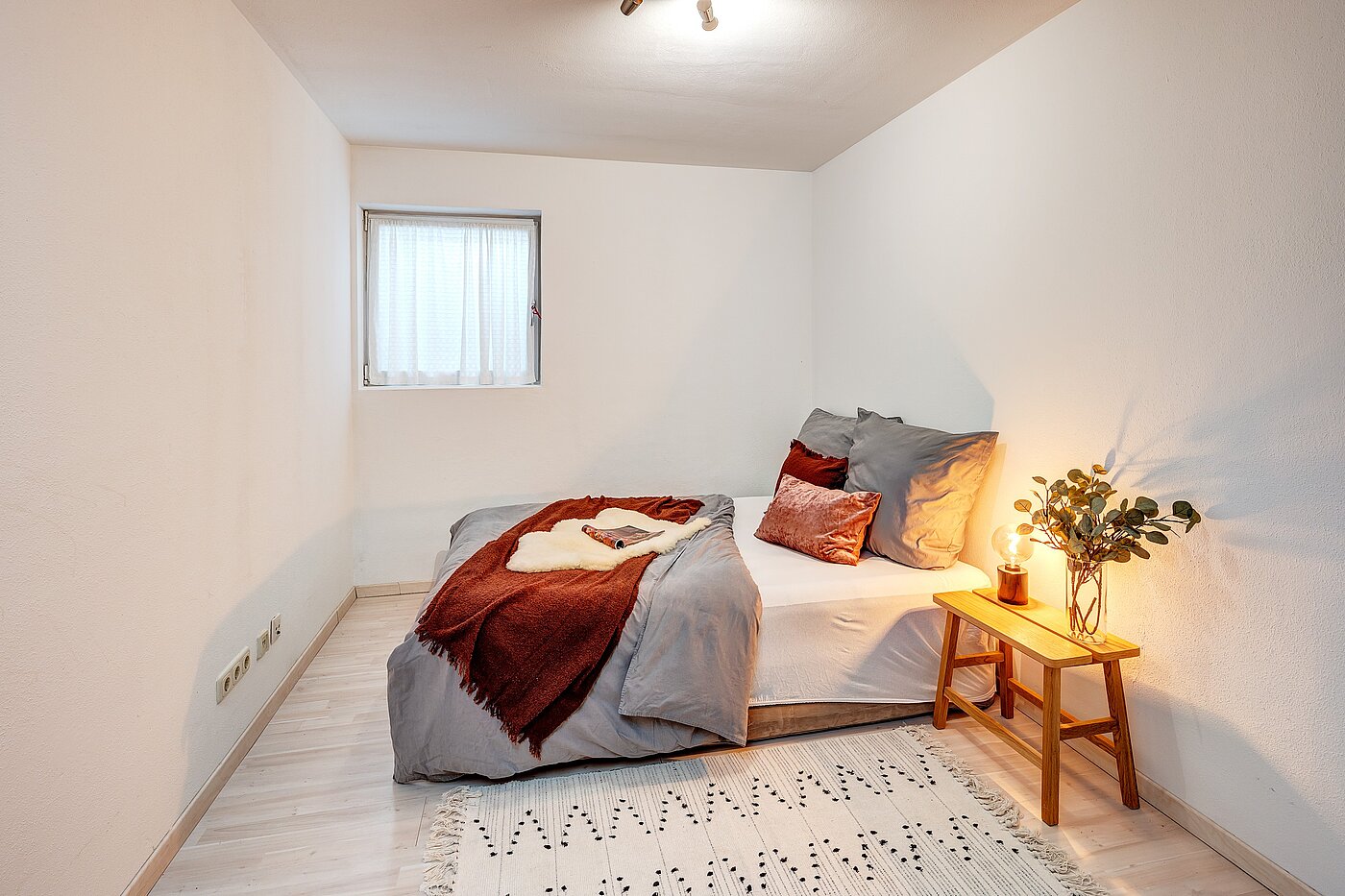 Appartamento al piano terra a 1.5 camere | München-Aubing | 70000 | Schlafen oder Arbeiten