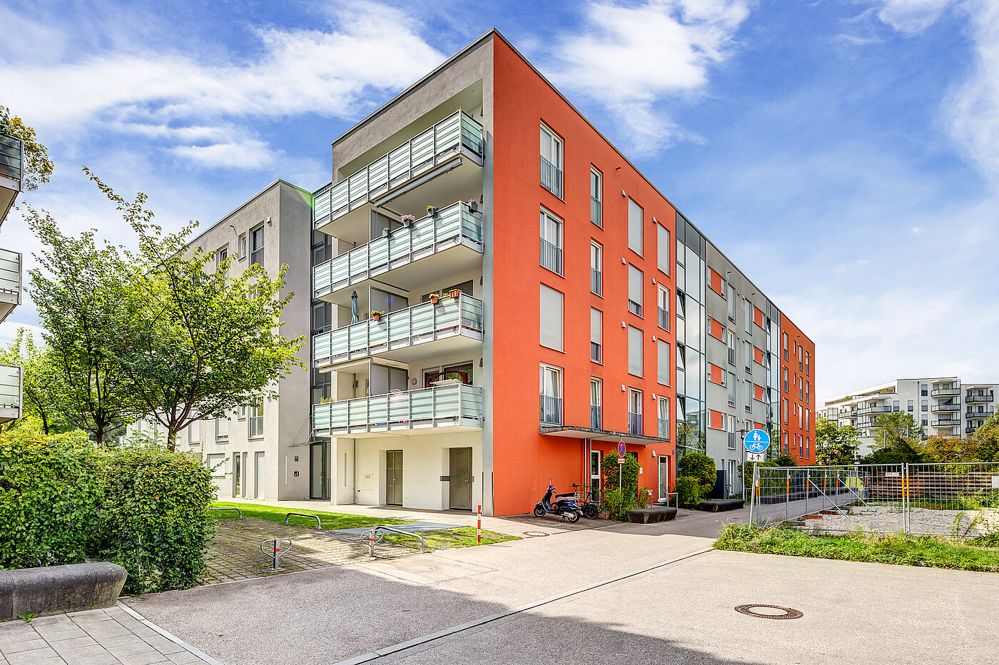 Appartamento a 2 camere | München-Schwabing | 70153 | Ansicht Fassade von der Straße aus