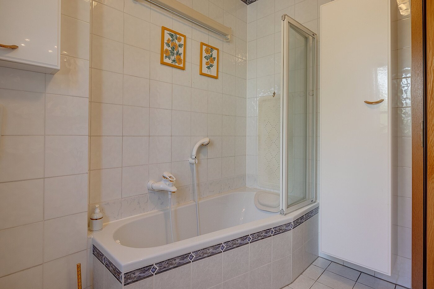 Appartamento al piano terra a 3 camere | München-Untermenzing | 1806ML6 | Badewanne