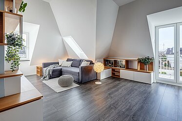 Obermenzing: Appartamento di 4 locali di alta qualità in stile maisonette
