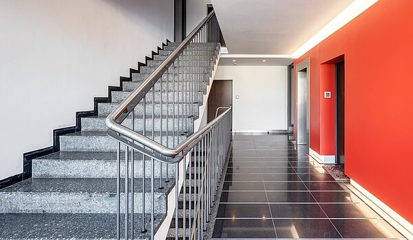 Appartamento a 1 camera | München-Haidhausen | 70022 | Gepflegtes Treppenhaus