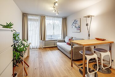 Schwabing: monolocale con balcone vicino alla piscina Ungerer Bad