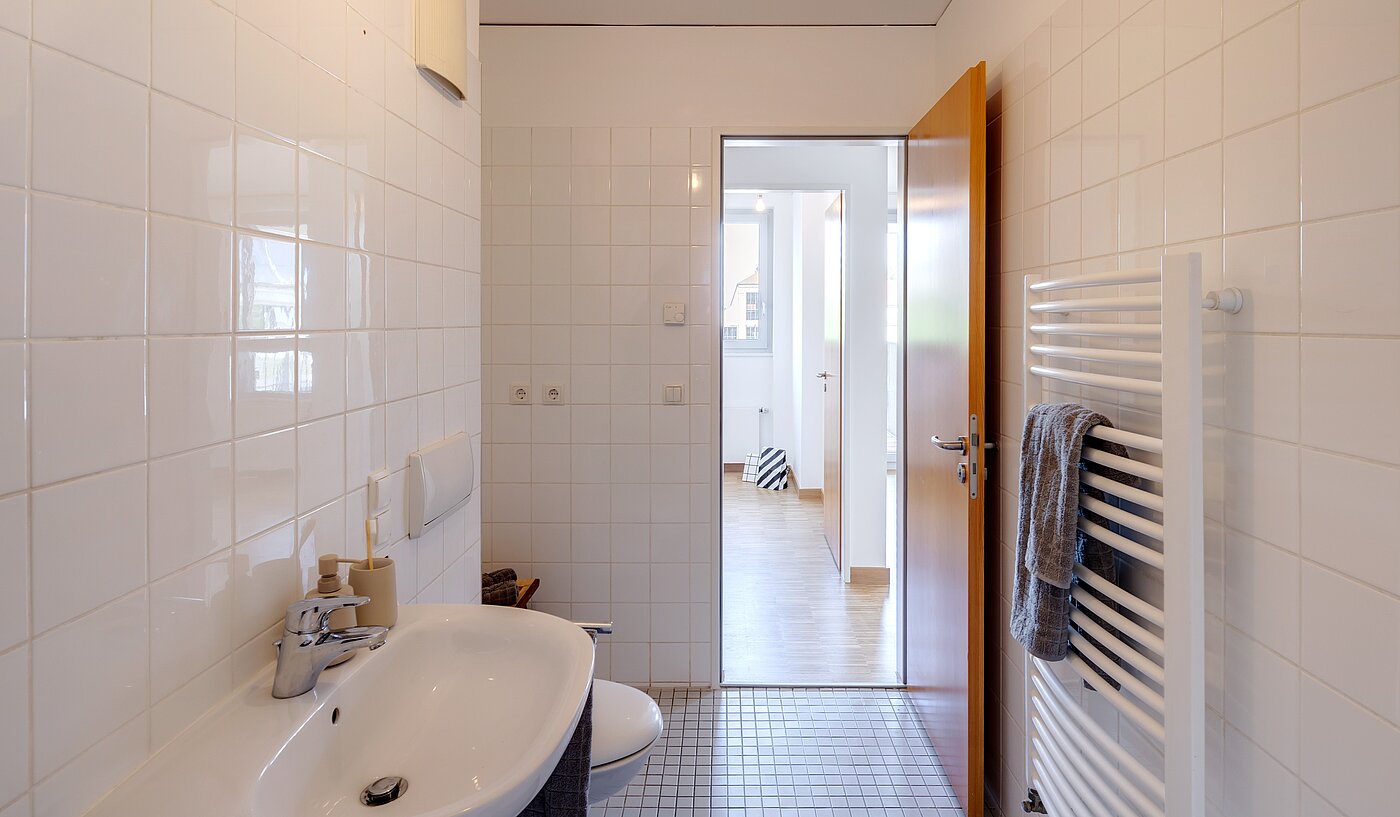 Appartamento a 2 camere | München-Schwanthalerhöhe | 2206ML11 | und Handtuchheizkörper