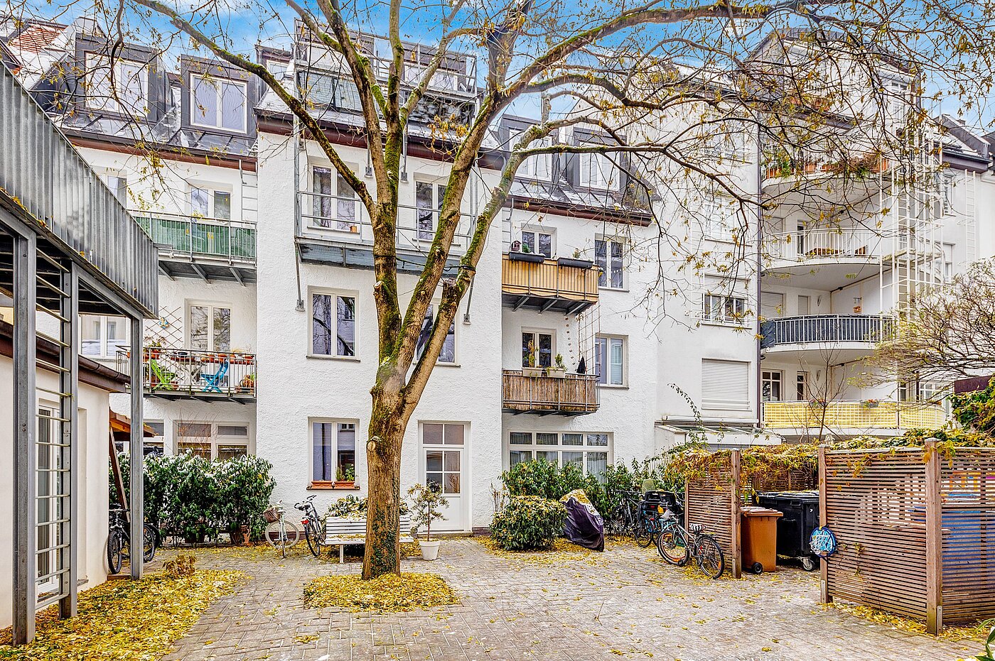 Appartamento con soppalco a 1 camera | München-Isarvorstadt | 2211ML7 | Schöner Hinterhof-Charakter
