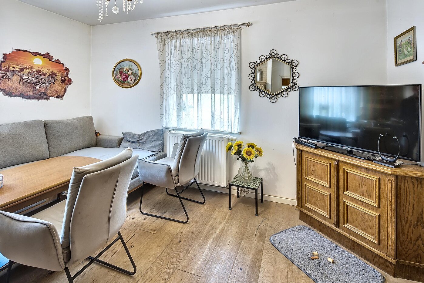 Casa indipendente a 8 camere | 70229 | Wohnzimmer...