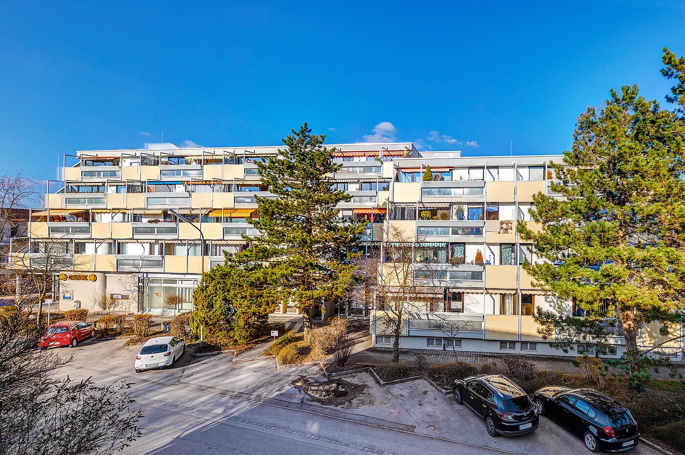 Appartamento a 3 camere | Unterschleißheim | 70003 | Außenansicht Wohnanlage