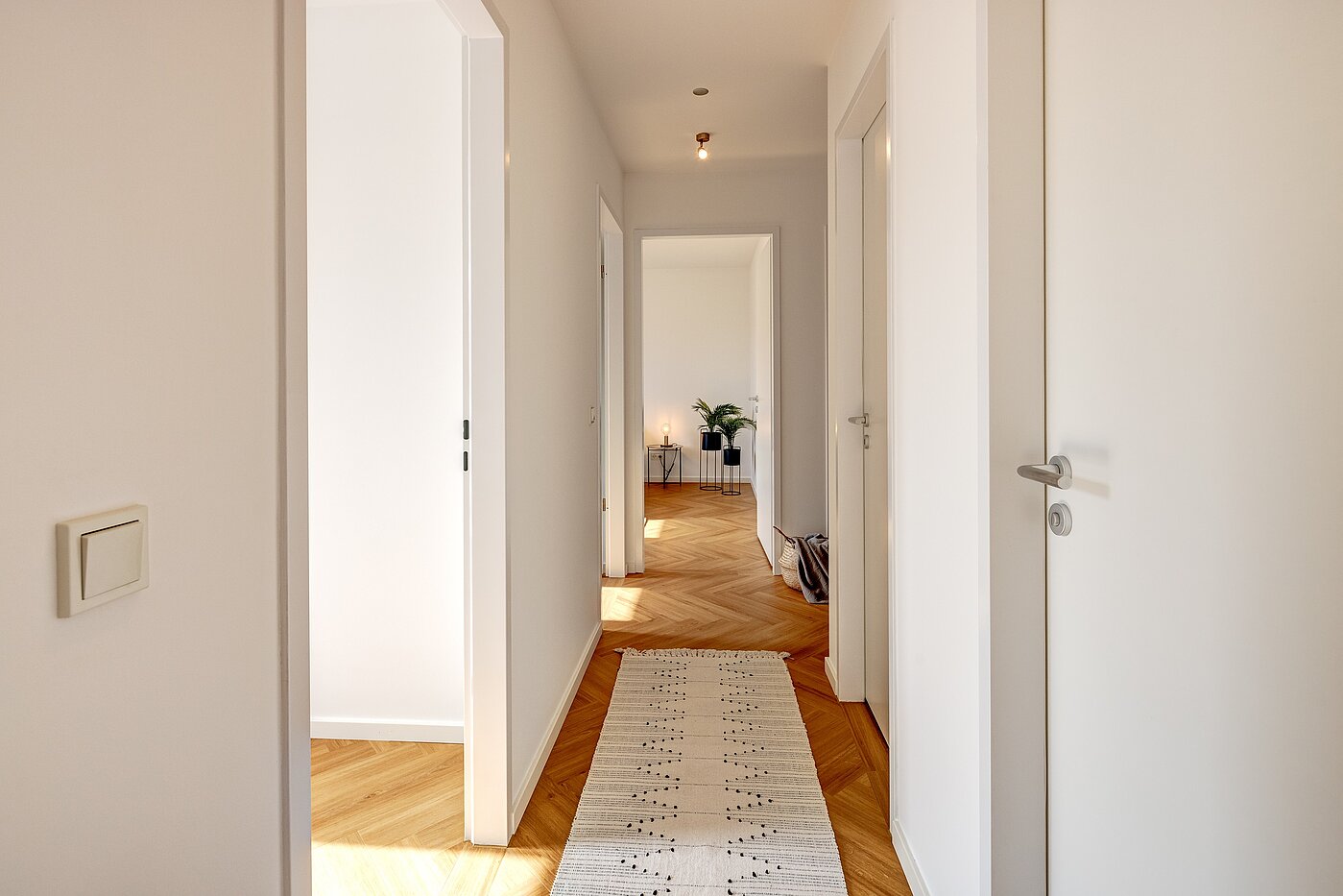 Appartamento a 2.5 camere | München-Schwanthalerhöhe | 2210ML2 | Flur Blickrichtung Schlafzimmer