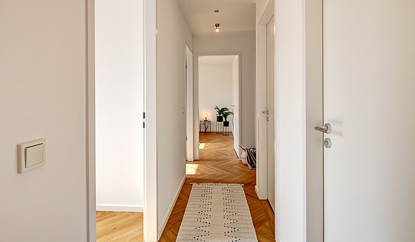 Appartamento a 2.5 camere | München-Schwanthalerhöhe | 2210ML2 | Flur Blickrichtung Schlafzimmer