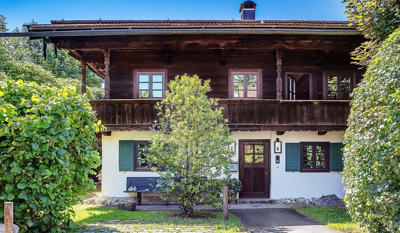 Appartamento a 11 camere | Gmund/Dürnbach | 2107ML11 | Vorderansicht Eingang