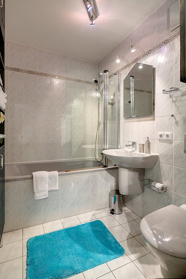 Appartamento a 2 camere | München-Sendling-Westpark | 2102ML6 | mit Badewanne