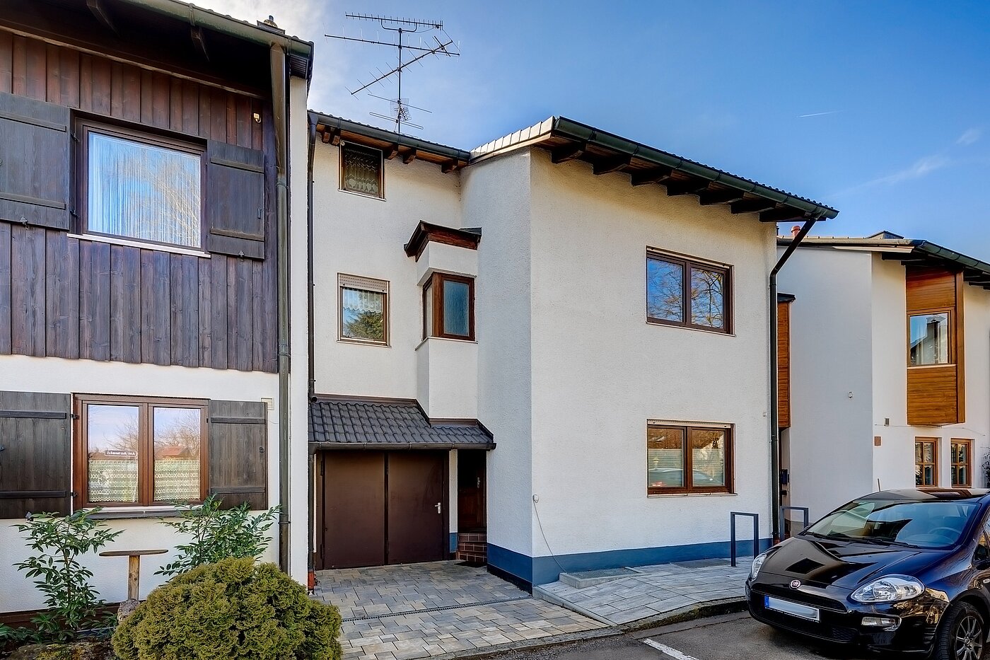 Appartamento a 4 camere | Ismaning | 700081 | Hausansicht Straßenseite