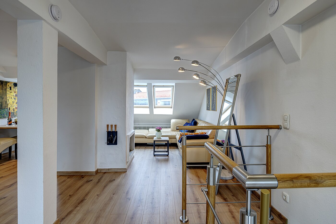 Appartamento mansardato a 4.5 camere | München-Ludwigsvorstadt | 70461 | Wohnen / Essen