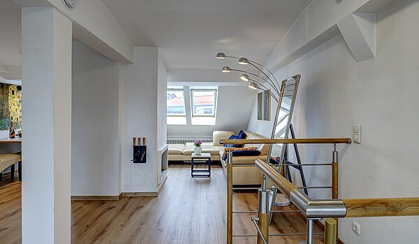 Appartamento mansardato a 4.5 camere | München-Ludwigsvorstadt | 70461 | Wohnen / Essen