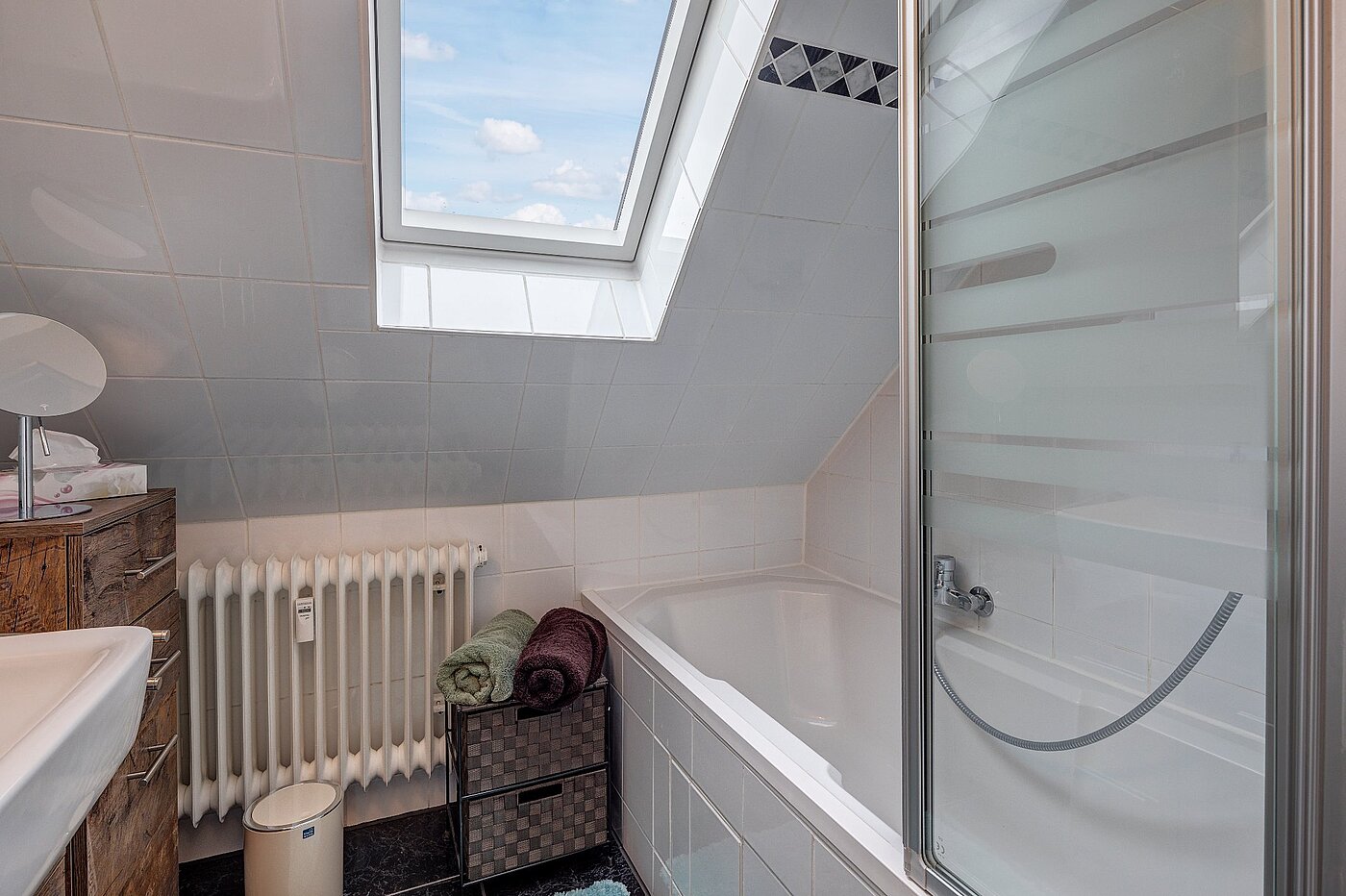 Appartamento mansardato a 3 camere | München-Hasenbergl | 1803ML5 | Elegantes Bad...