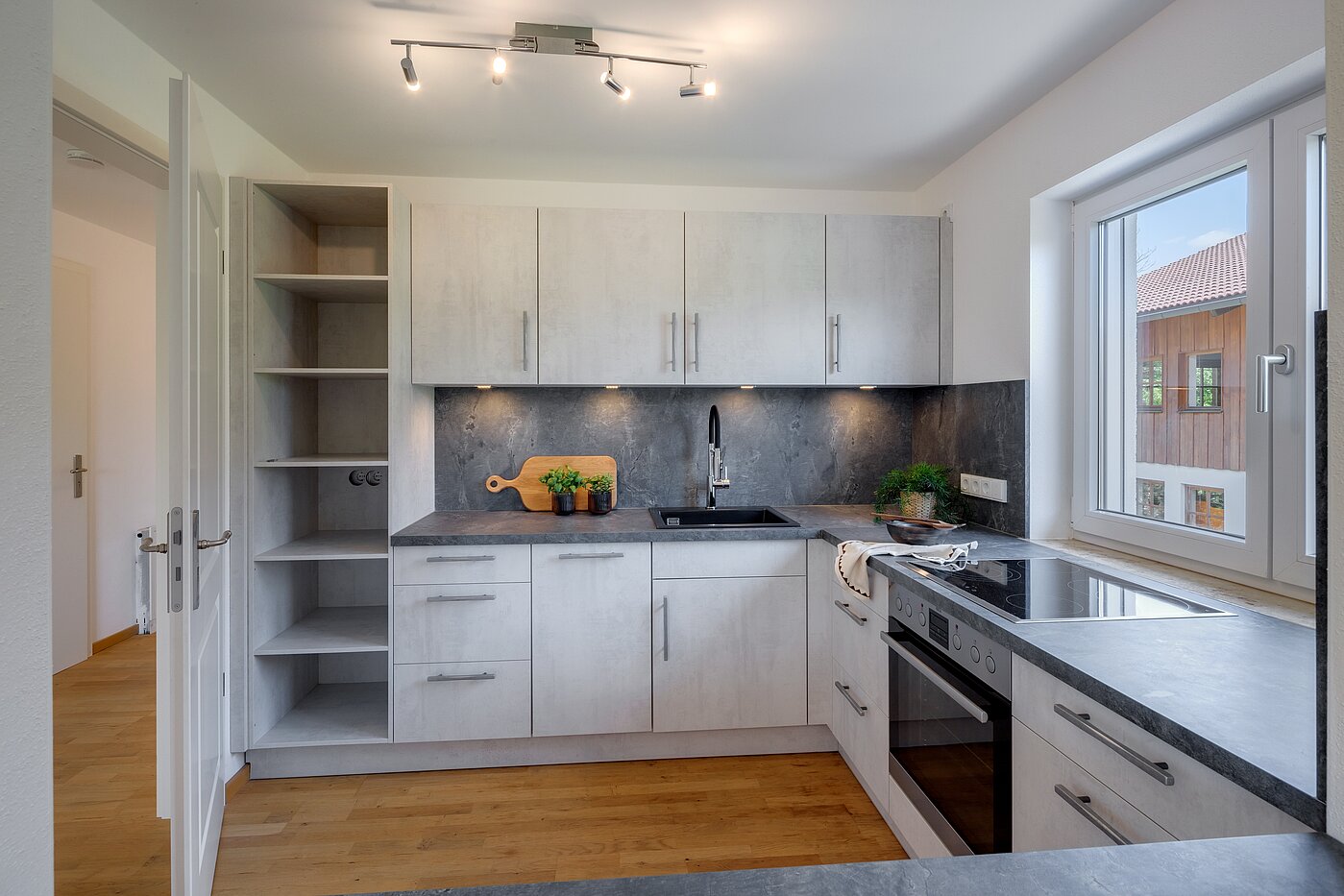 Proprietà speciale a 8 camere | 70406 | Küche Obergeschoss