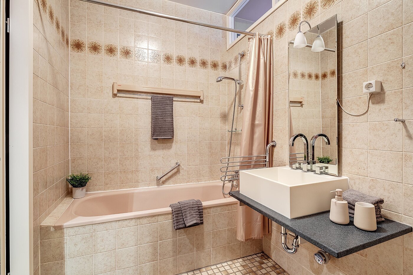 Appartamento a 2 camere | München-Untergiesing | 2003ML12 | ...mit Badewanne